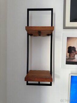 Nástěnná police industriál