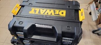 Stohovatelný kufr DeWalt Tstak - 1