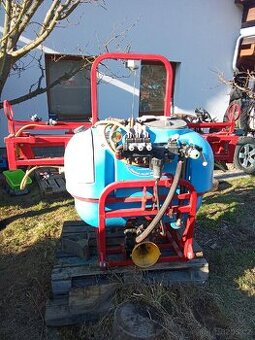 Postřikovač biarzdki nesený 300/10