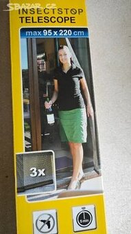 Teleskopická lamelová dveřní síť proti hmyzu
