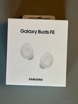 Nová bezdrátová sluchátka Samsung Galaxy Buds FE SM-R400 bíl
