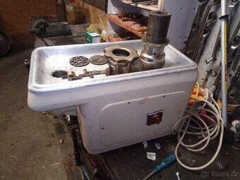 Mlýnek a plnička klobás