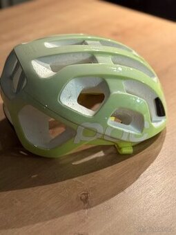 Cyklistická přilba Poc