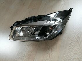 Opel Insignia levý bi-xenonový světlomet