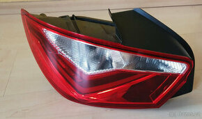 Zadní levé LED světlo Seat Ibiza 6J číslo:6J3945095Q 3 dveře - 1