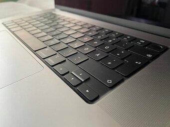 Apple MacBook Pro 16" M1 Pro 32GB/512GB v záruce