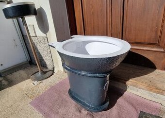 Starožitný záchod WC LITINA , bunkr - 1