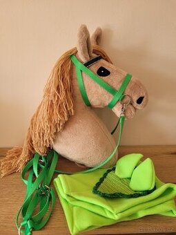 Hobby horse s dečkou a čabrakou