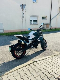 CFMoto 800NK Sport EU5 bílá