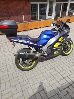 Prodám Suzuki RF600R