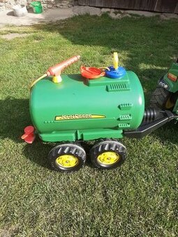 Prodám fekálek - cisternu za šlapací traktor John Deere