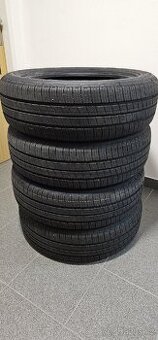 NOVÉ letní Goodyear EfficientGrip Performance 195/60 R18 96H