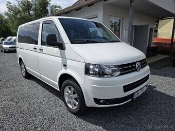 Volkswagen Transporter 2.5 TDI 9 míst TZ