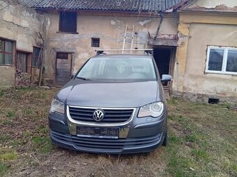 VW TOURAN