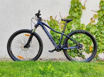 Scott Contessa Active 40 (2022), kola 27,5"