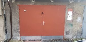 Garáž 26 m² ; parkování auta, po rekonstrukci,