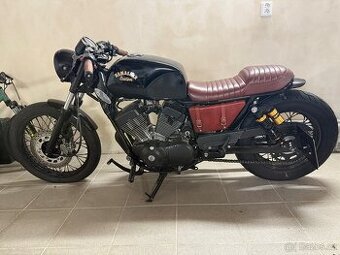 Yamaha cafe racer