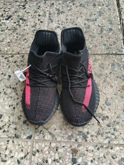 Adidas Yeezy Boost 350 V2 Carbon Beluga