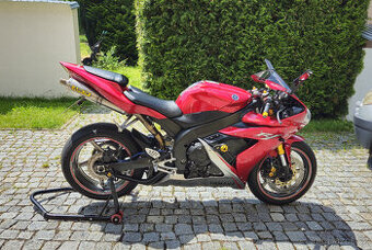 Yamaha R1, 10/05, RN12, 43tis km, Arrow, pěkná