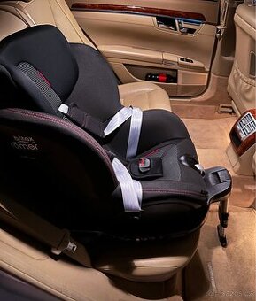 BRITAX RÖMER Dualfix M i-Size