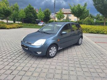 Ford fiesta 1.4 59kw rok 2003 5ti dveří,nová stk