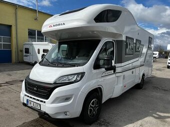 Adria Coral XL Plus 670 SL