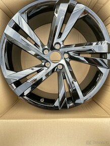 Sada nových disku VW Tiguan R19