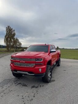 CHEVROLET SILVERADO - 2017 - 4x4 - 5.3 VORTEC