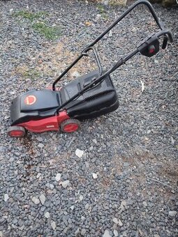 Elektrická sekačka a strunová sekačka