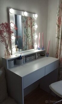 Toaletní kosmetický stůl-stolek NOVÝ+zdarma otočná židle