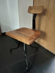 Industriální židle