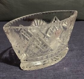 Skleněná zdobená váza