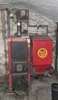 Kotel Mocek "Domino" s automatickým podáváním