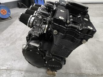 Motor Suzuki GSX-R 1100 87'