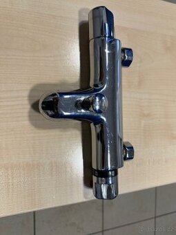 Termostatická vanová baterie