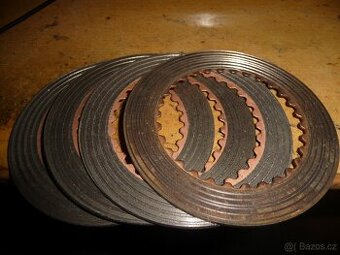 4x nové lamely spojky přední hnací nápravy Zetor Crystal