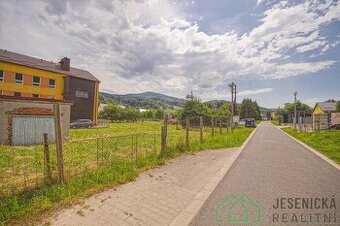 Prodej stavebního pozemku - komerční - v obci Lipová - lázně