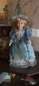 Porcelánová panenka výška 40 cm