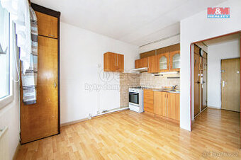 Prodej bytu 2+1, 45 m², Planá, ul. Fučíkova