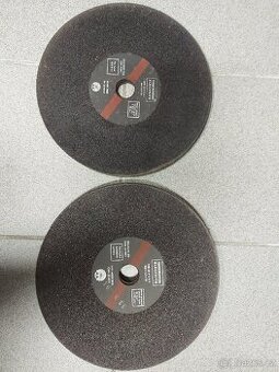Řezný kotouč Carborundum 300x3.2x32 (3ks ocel + 6ks litina)