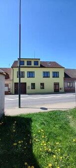 Vícegenerační dům v Lomnici nad Lužnicí