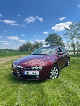Alfa Romeo 159 1,9 jtdm AUTOMAT , NOVA STK