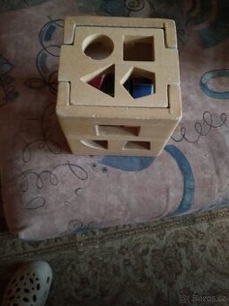 Prodam hraci kostku a inelaktivni kostku