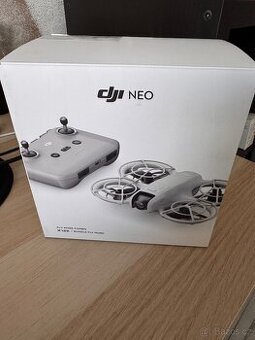 DJI Neo Fly More Combo Dron