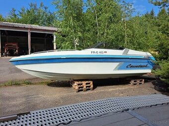 Skelet motorové lodě