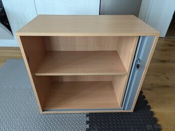 Nízká žaluziová skříň ProOffice 80 x 45 x 73,5 cm, buk