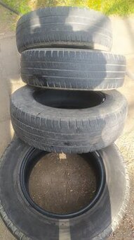 215/70/15 C Michelin