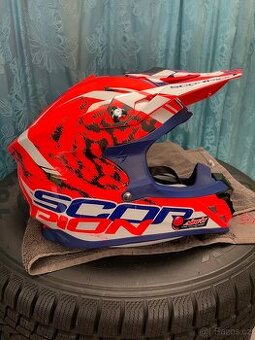 MX helma Scorpion