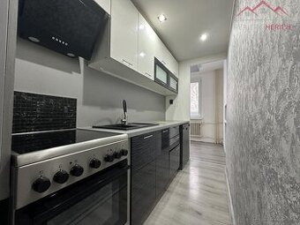 Pronájem zrekonstruovaného bytu 2+1/L (62 m2) Studentská, Ji - 1