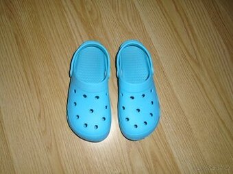 crocsy vel. 34